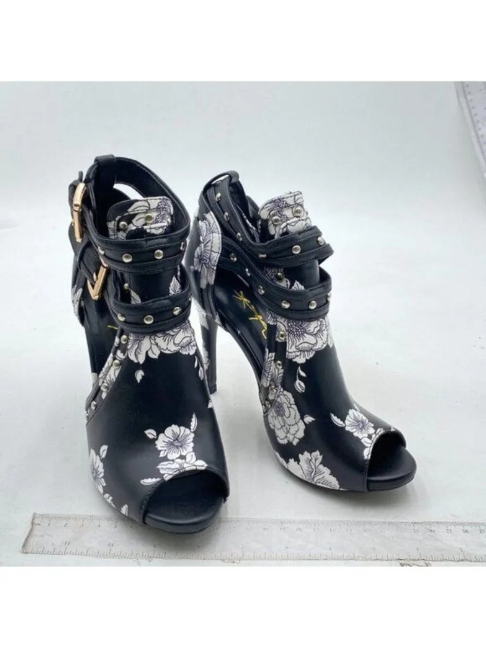 XYD Women Peep Toe Ankle Bootie High Heels Buckled Double Straps Cutout Flower